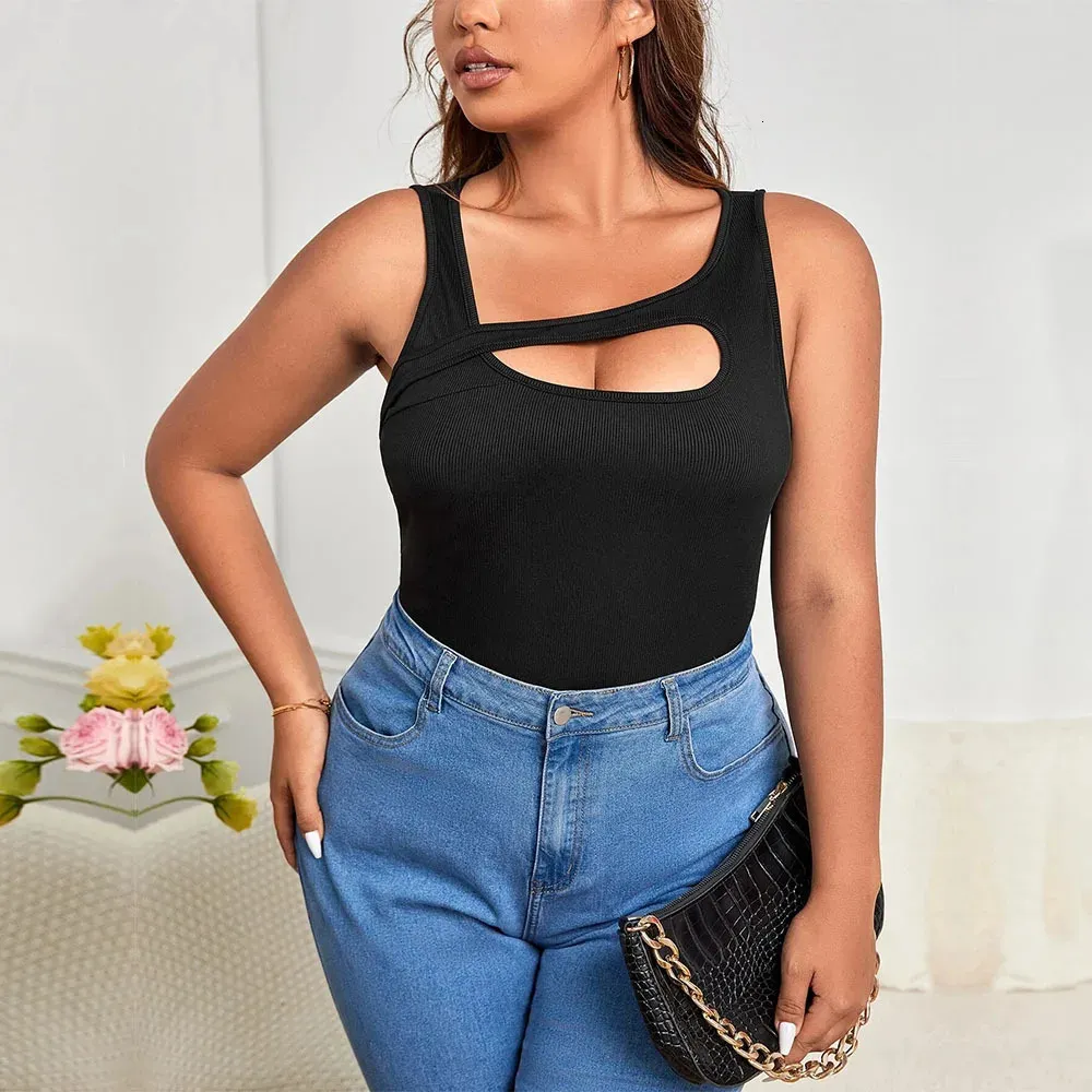 Mode plus size tank vaste holle uit tops slanke asymmetrische schouderbanden streetwear lady lente zomer 240412