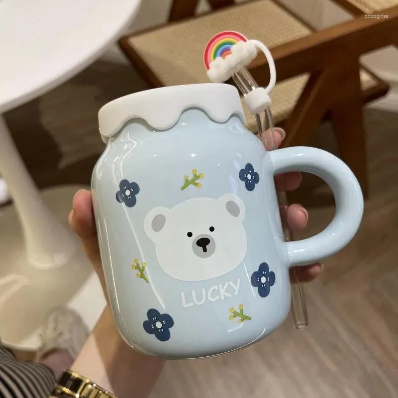 Kubki Śliczny ceramiczny kubek z pokrywką i słomką kawaii kreskówka kawy kawa mleczna herbata Puchar urodzinowy prezent Bożego Narodzenia dla mężczyzn