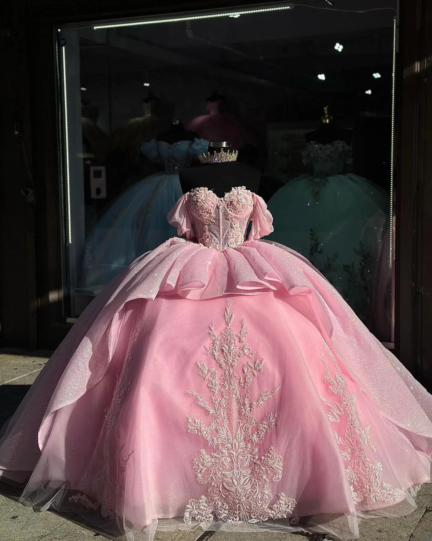 Jolie princesse rose quinceanera robes de bal robe de bal à l'épaule paillettes paillettes vestido de quinceanera applications en dentelle 15 robe mascarade