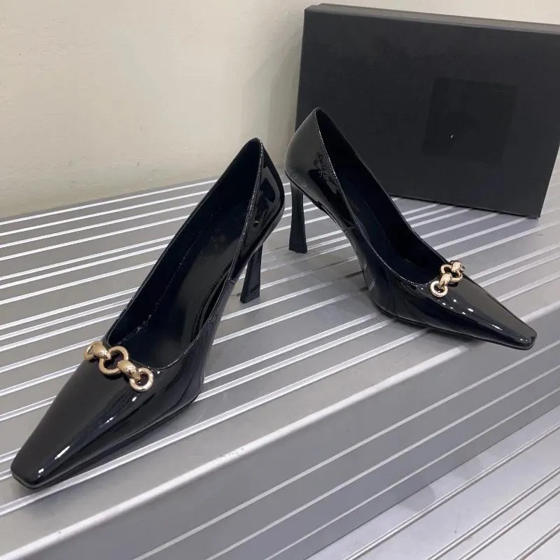 Chaussures habillées concepteur décontractée sexy dame femme noire en cuir breveté pointé talon haut pour le mariage de la fête de la fête 10cm