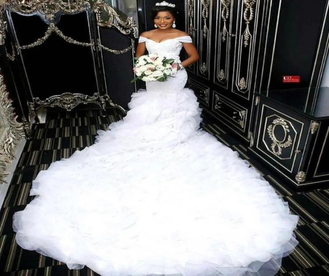 Off axel vackra sjöjungfru bröllopsklänningar 2020 afrikansk spetskropp lång tåg brudklänningar anpassade tillverkade8891036