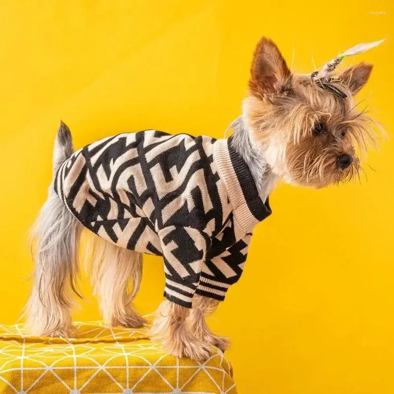 Vestuário de vestuário de luxo designer de roupas de animais de estimação outono de inverno bichon ursinho ursinho schnauzer gat clássico design de moda de moda