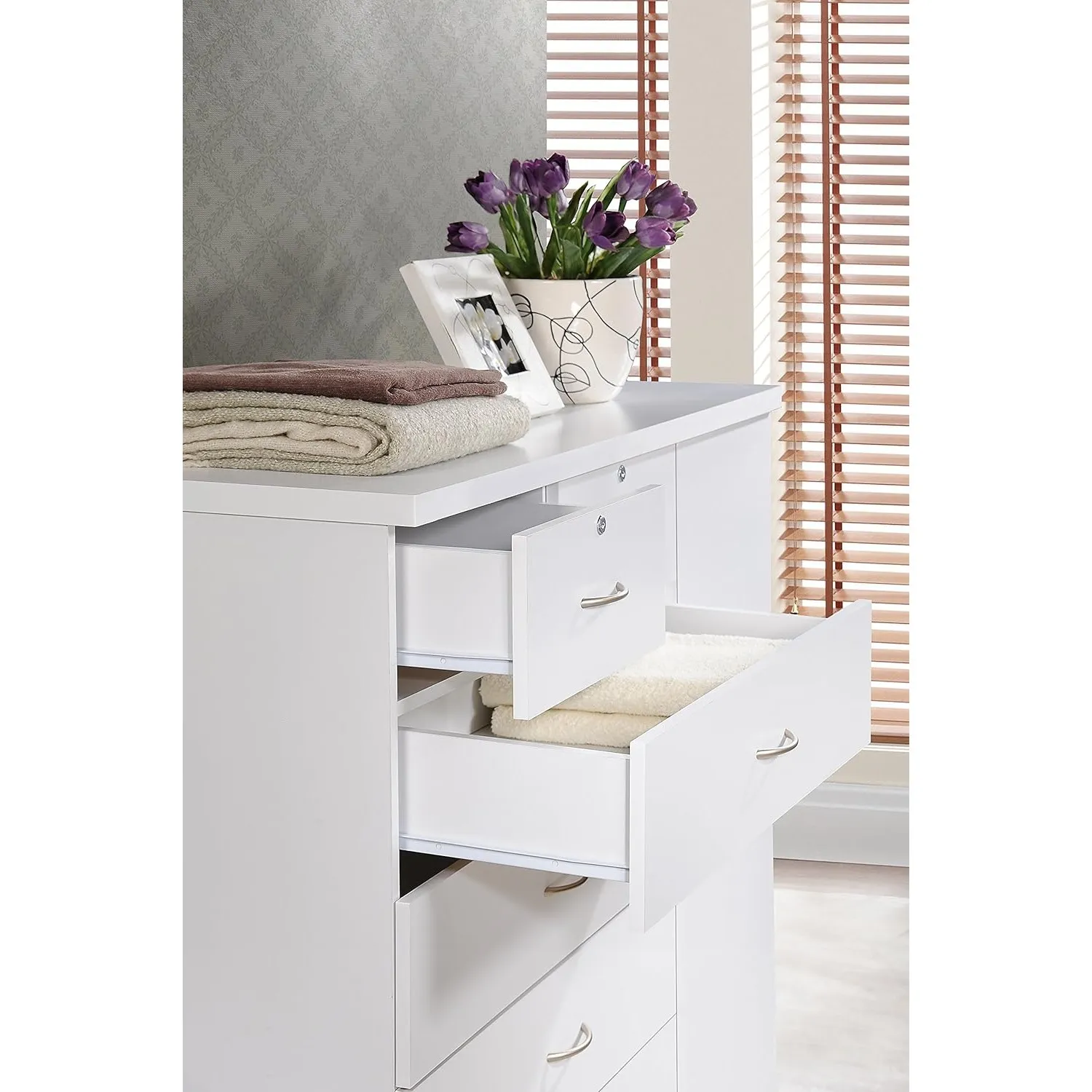 Hodedah 7 drawer jumbo chest discount