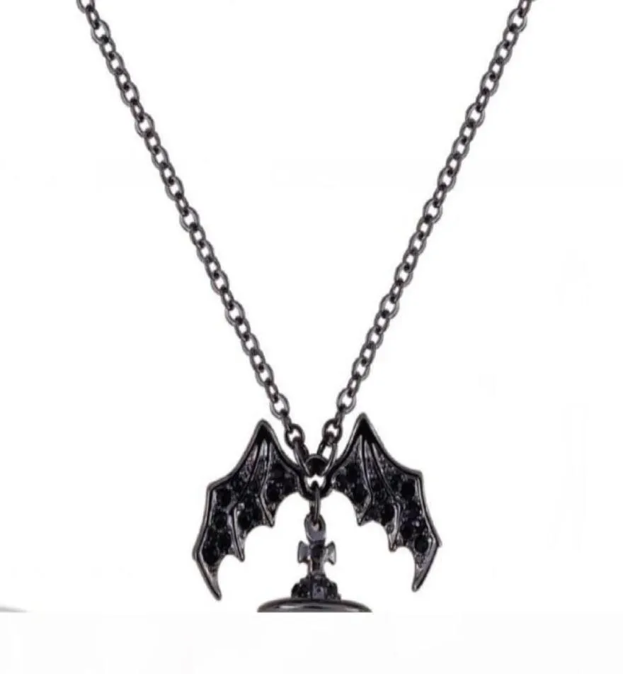 Queen Mother Demon Evil Titanium Black Wings Diamond Saturn Necklace Super Cool Punk Bat6402834