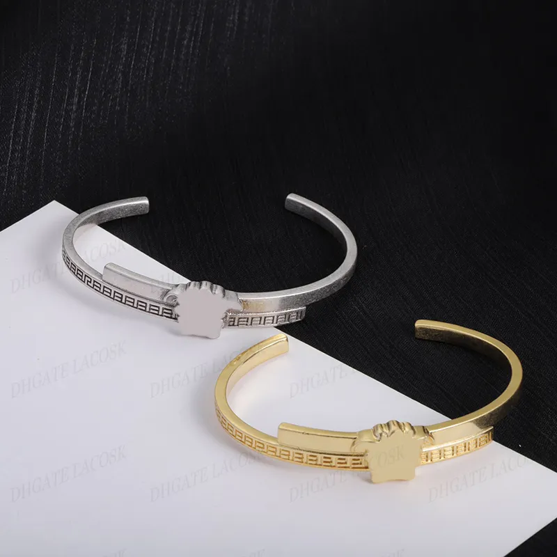 10A Designer Bangle Armband Classic Hollow Armband utan sluten slinga Rätt brevkedjarkelarmband unisex födelsedagspresenter sociala party smycken med låda