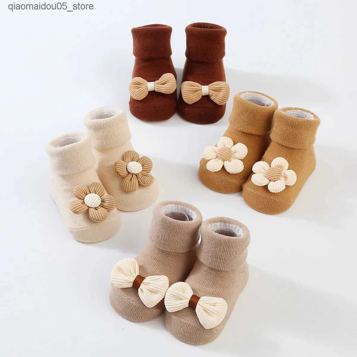 Skarpetki dla dzieci słodkie nowonarodzone kwiaty Big Bow Flower Anti Slip Socks Spring Nowe dziecko miękkie przed chodzeniem dzianinowe skarpetki dla dzieci chłopcze skarpetki podłogowe Q240413