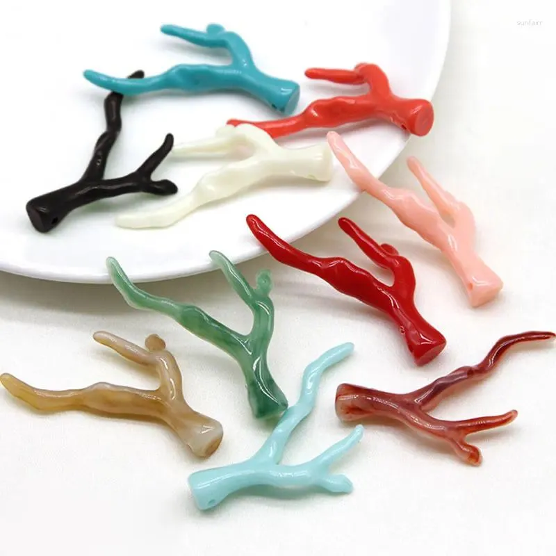 Decoratieve beeldjes 10 stks Mini Resin Antler voor doe -het -zelf sieraden maken Accessoires Handgemaakte kersthaar ornament -onderdelen