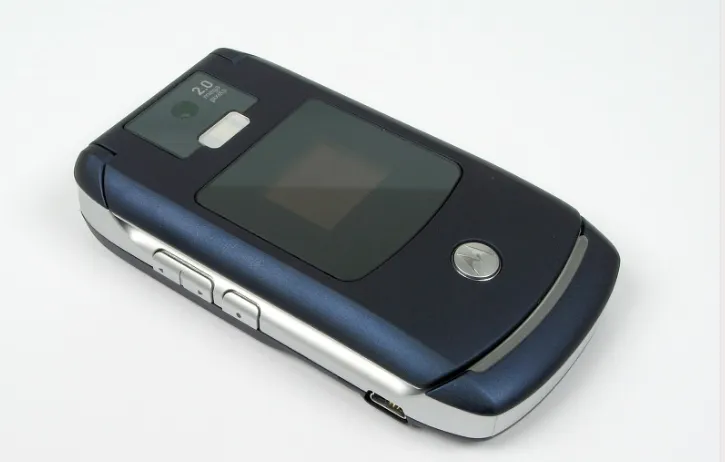 DHgate.com:Bluetooth Flip Phone with Big Buttons, Dual SIM