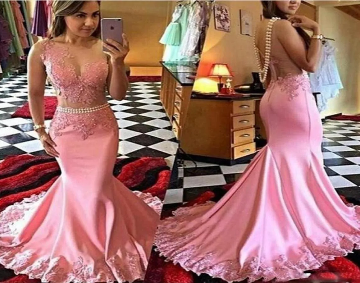 Charmantes robes de bal de sirène rose avec ceinture de perles amovibles 2017 Appliques de dentelle de cou transparent Voir à travers les robes de soirée Party 9357657