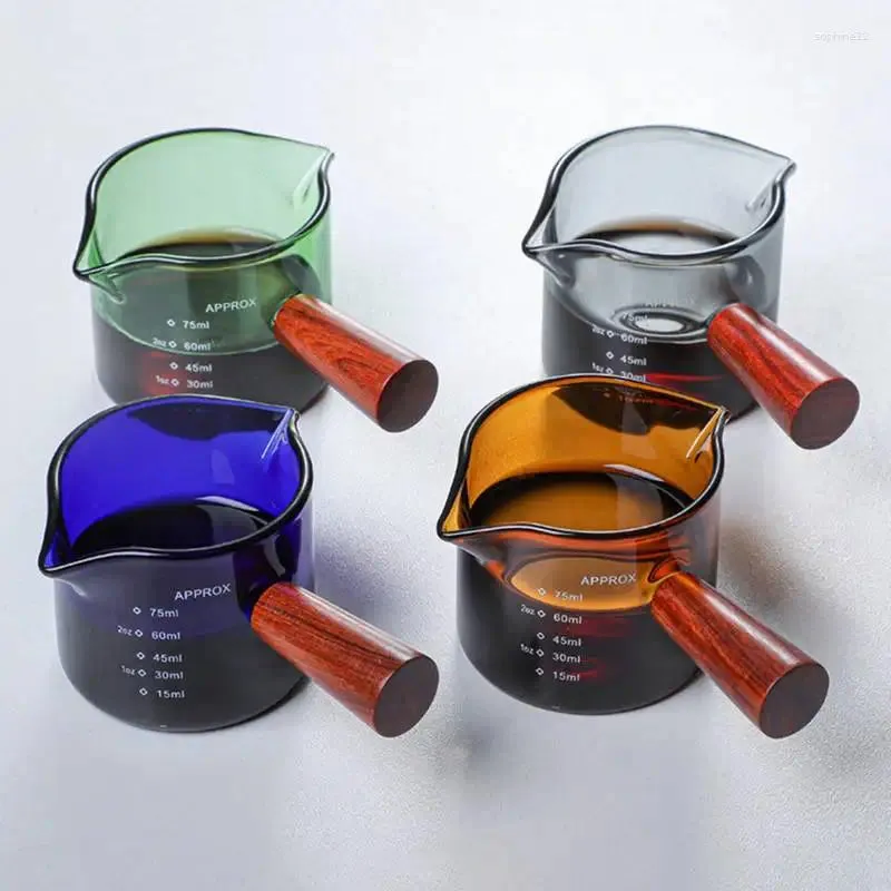 ワイングラスダブルマウスガラスカップ75ml木製ハンドルスケールの測定マグカップを備えた牛乳の水差しを測定するエスプレッソ