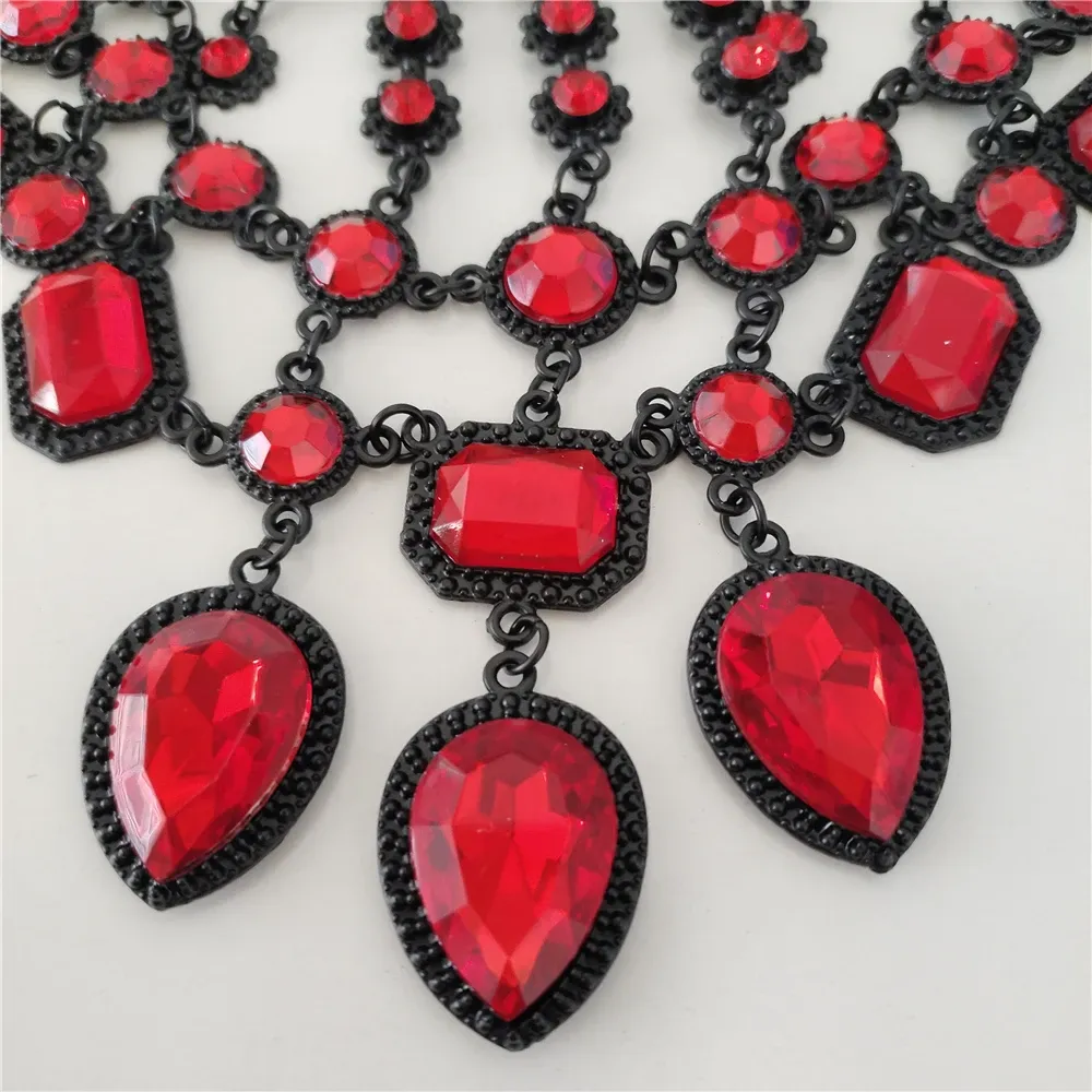 2024 New Water Drop Tassel Choker Necklace And Earrings Set