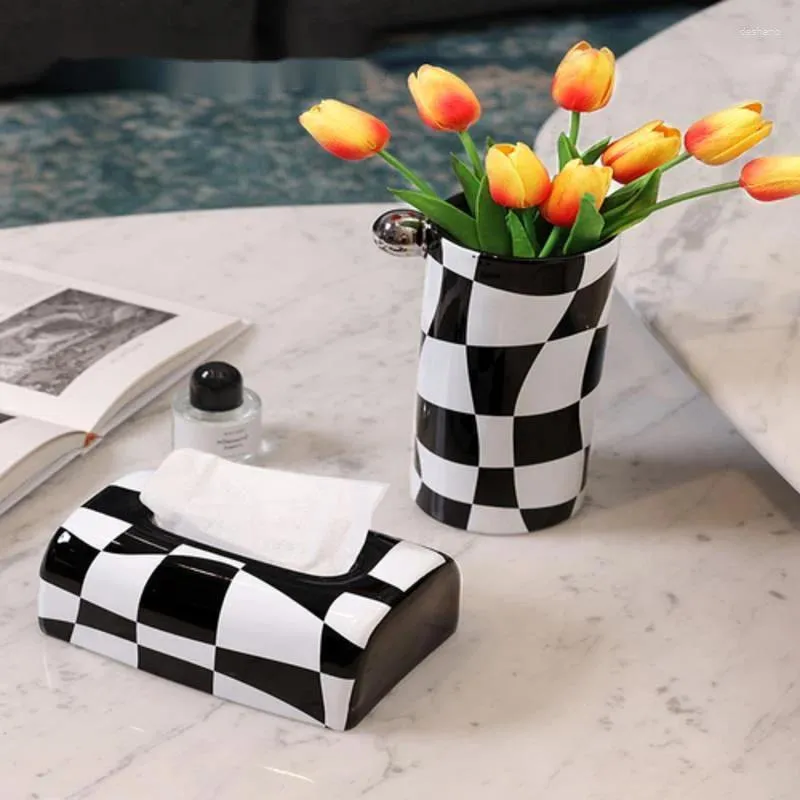 VASI DECORAZIONI DEL VASE CERAMICA BLACIO E BIANCO DECORSO EUROPE CREATIVO SOGGIOR PASSO