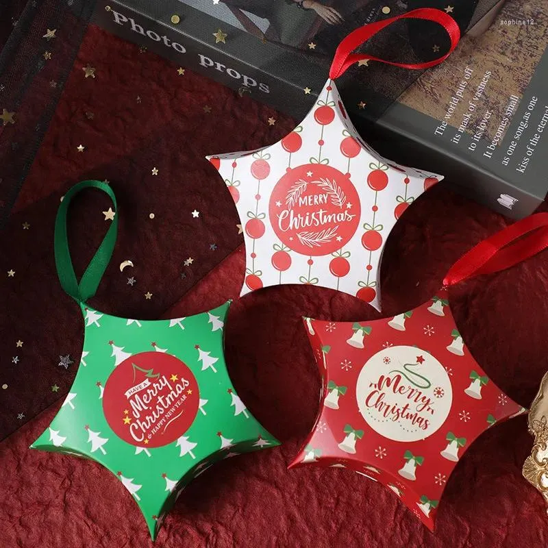Подарочная упаковка (50 штук/лот) Рождественские украшения звезда форма печенья коробка для печенья дети Санта -снеговик красные конфеты Год вечеринка B013