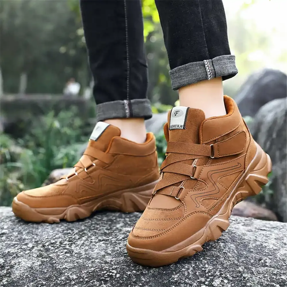 Mens High-Top Sport Boots: Breathable Sneakers for Active