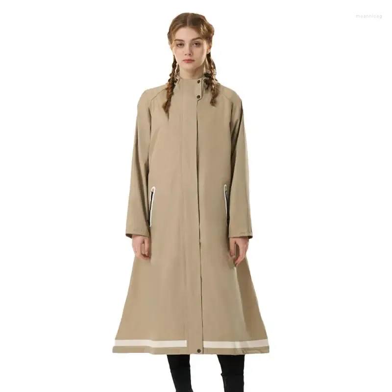 Poncho impermeabile impermeabile con cappuccio piovoso traspirato con cappuccio leggero riutilizzabile alla moda riutilizzabile per i viaggi