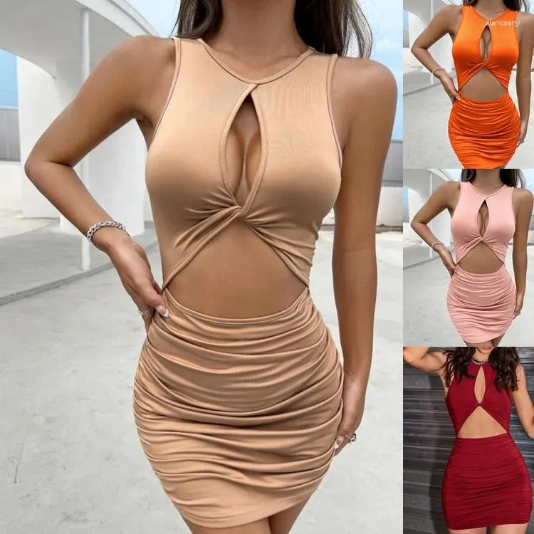 Robes décontractées Robe ajustée serrée de femmes sexy plissée sexy