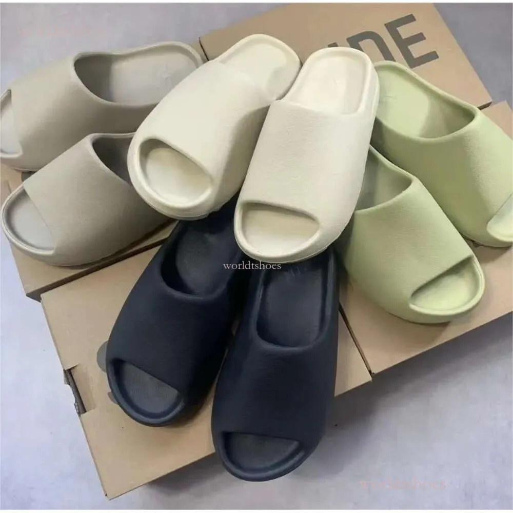 2024 Designer Slippers Man Slipper Sandals Slides Women Sandal Pantoufle White Resin Pure Ochre Bone Foam Runner Mens Womens Slide EVA Slidersrunner Clog Soot Shoes