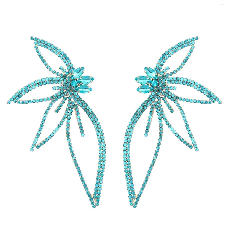 Dangle Ohrringe gefärbte Strassblume Frauen hypoallergene Ornamente für Frauen Mädchen Dekor Accessoires