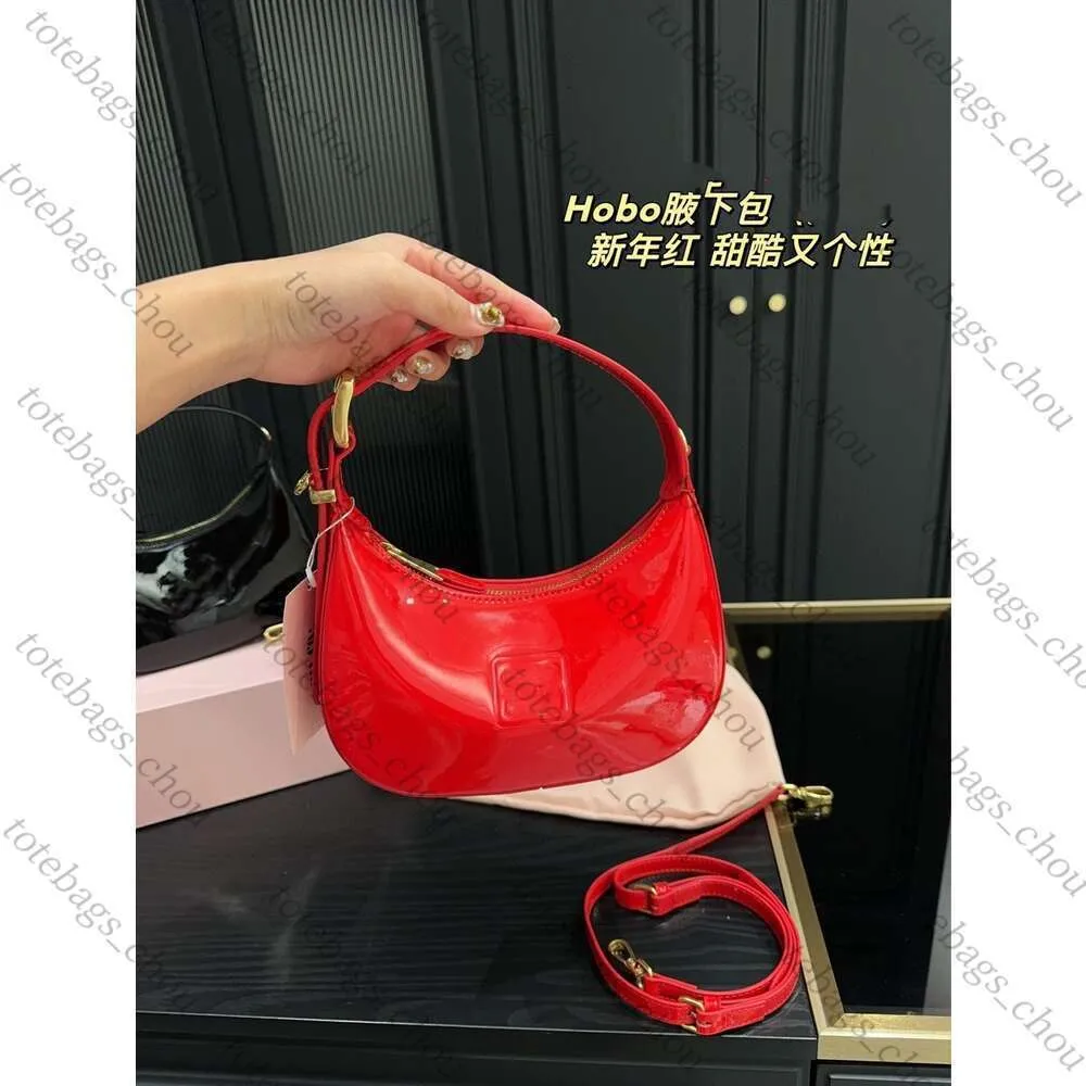 Bolsa de marca Bolsa Nueva moda Exquisita Lacas de cuero PU Mano Pu Cara de cara brillante HOMBO MIUU HOBO HOBO CERO MINI HOMBRA BOLSA HOMBO BOLSAS