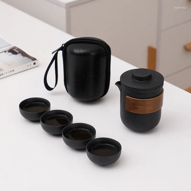 Ensembles de voies de thé 2024 Marque Black Crockery Ceramic Teapot Gaiwan Tea tass Teaset Portable Travel Set Drinkware