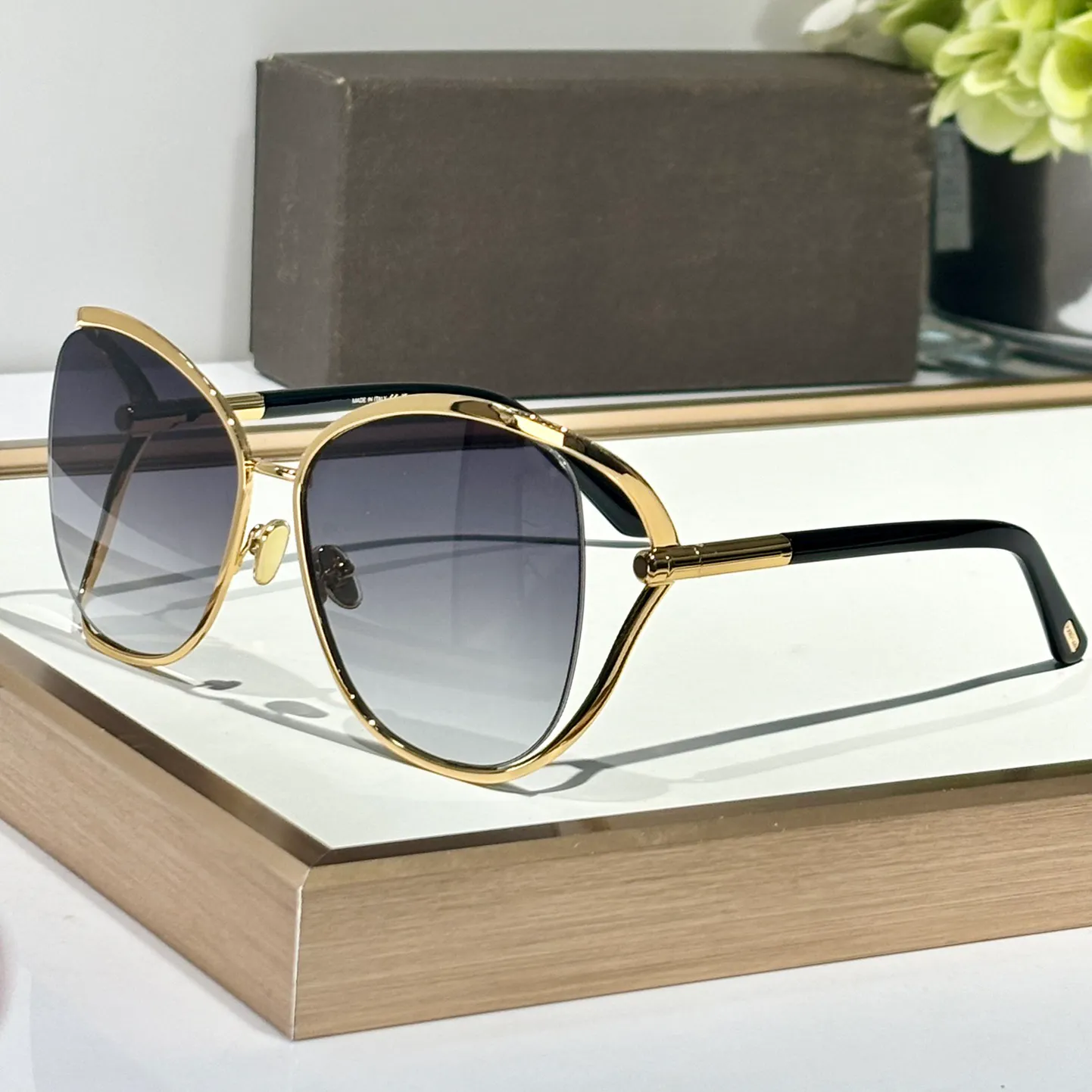 Metal Alloy Full Frame Butterfly Sunglasses For Men... From  display picture 1