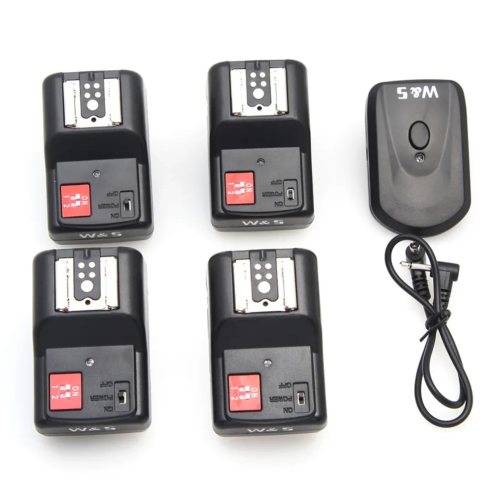 Connectors 4 Channels Wireless / Radio Flash Trigger/synchronizer Set with 4 Receivers for Canon Nikon Sigma Speedlite