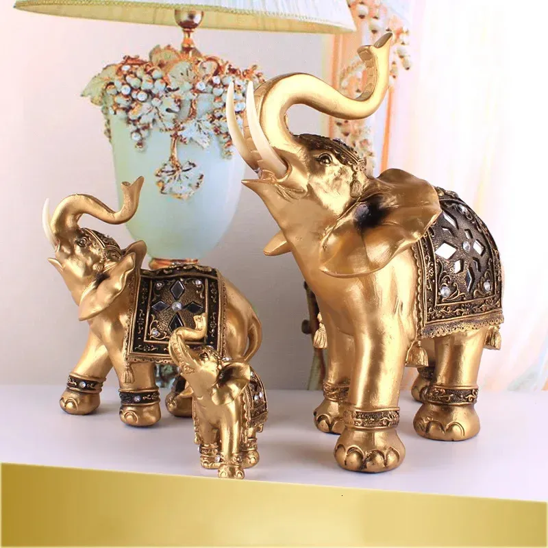 1PCゴールデン樹脂象の像FENG SHUI ELIGANT ELEPHANT TRUNK SCULPTURE LACKY WELTER FIGRINE CRAFTS ORMANMENTS HOME DECOR 240408