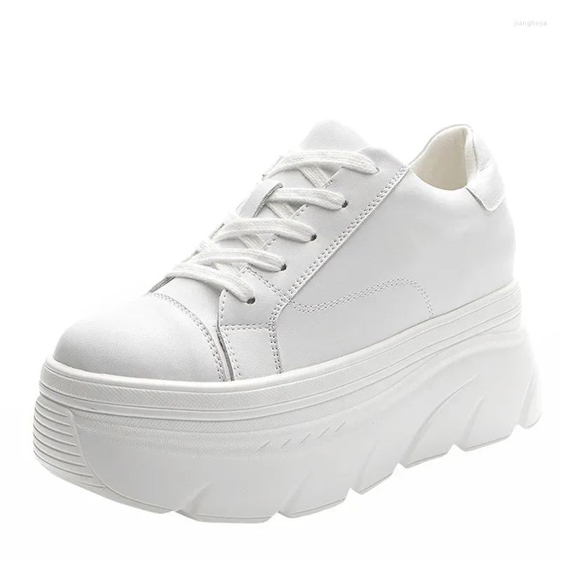 Chaussures décontractées 9cm Sneakers grossiers pour femmes 2024 Spring automne en cuir authentique pour les femmes blanches noires sneaker petite taille