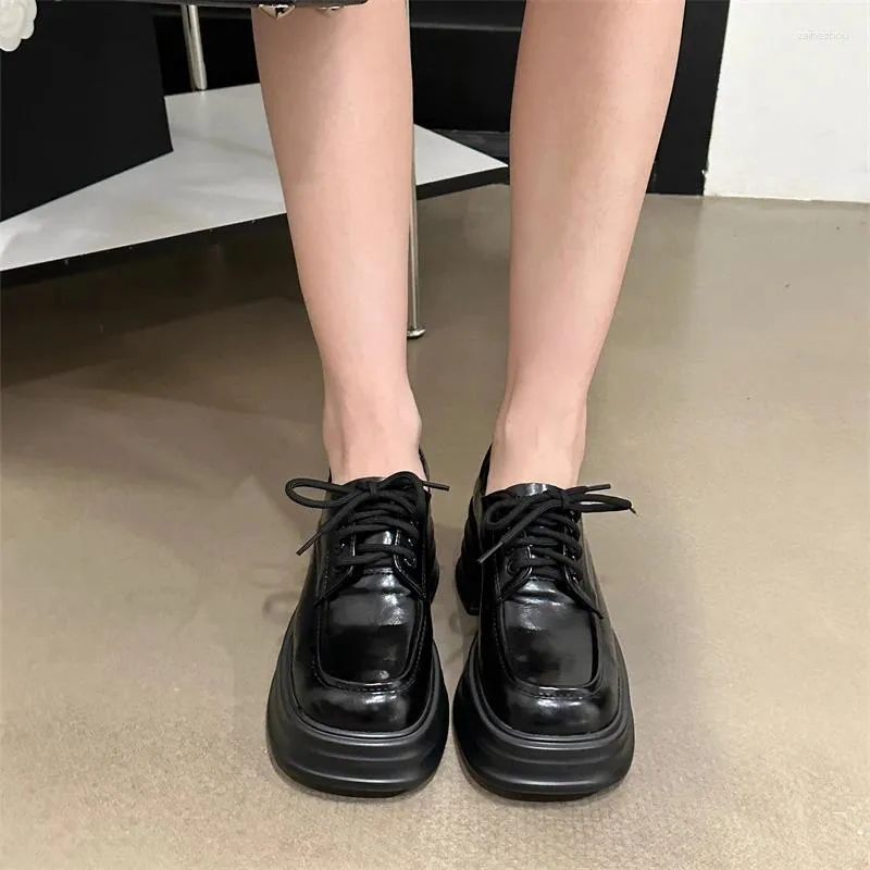 Kledingschoenen Zookerlin herfst casual platform veter vrouwen dikke hak flats vierkant teen echt lederen damespompen zwart wit