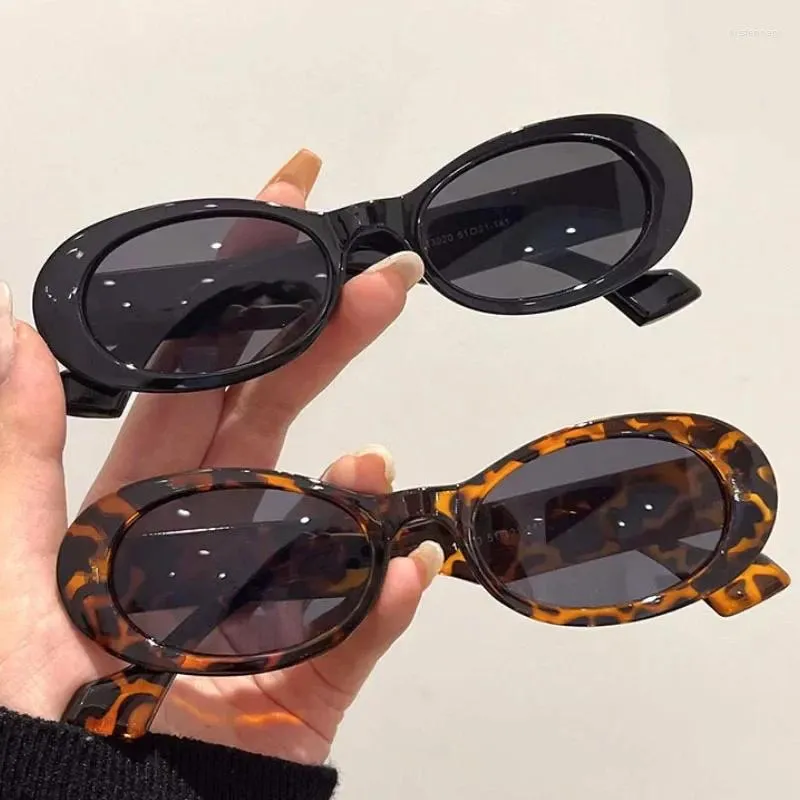 Sonnenbrille Vintage Oval Women Retro kleine Rechteck Sonnenbrille Quadratklassische Punk -Schatten Brillenschatten