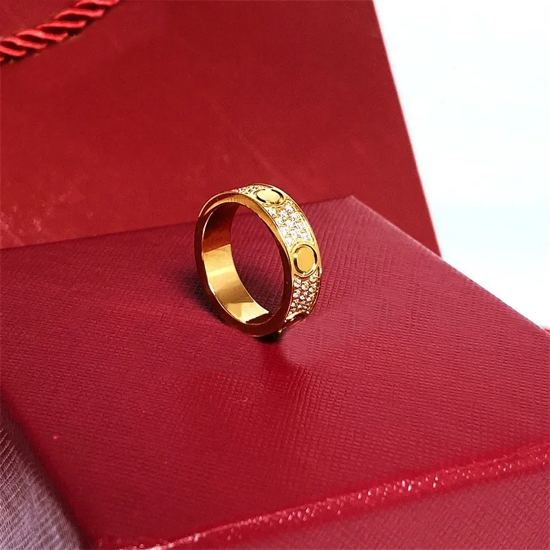 Aşk Ring Ladies Tasarımcı Erkekler S elmas Sterling Gümüş Altın Kaplama Kadınlar Sitanyum Çelik Gül Yüzük Tasarımcısı Dolaylarla dolu Lüks Yüzük Düğün Hediyesi