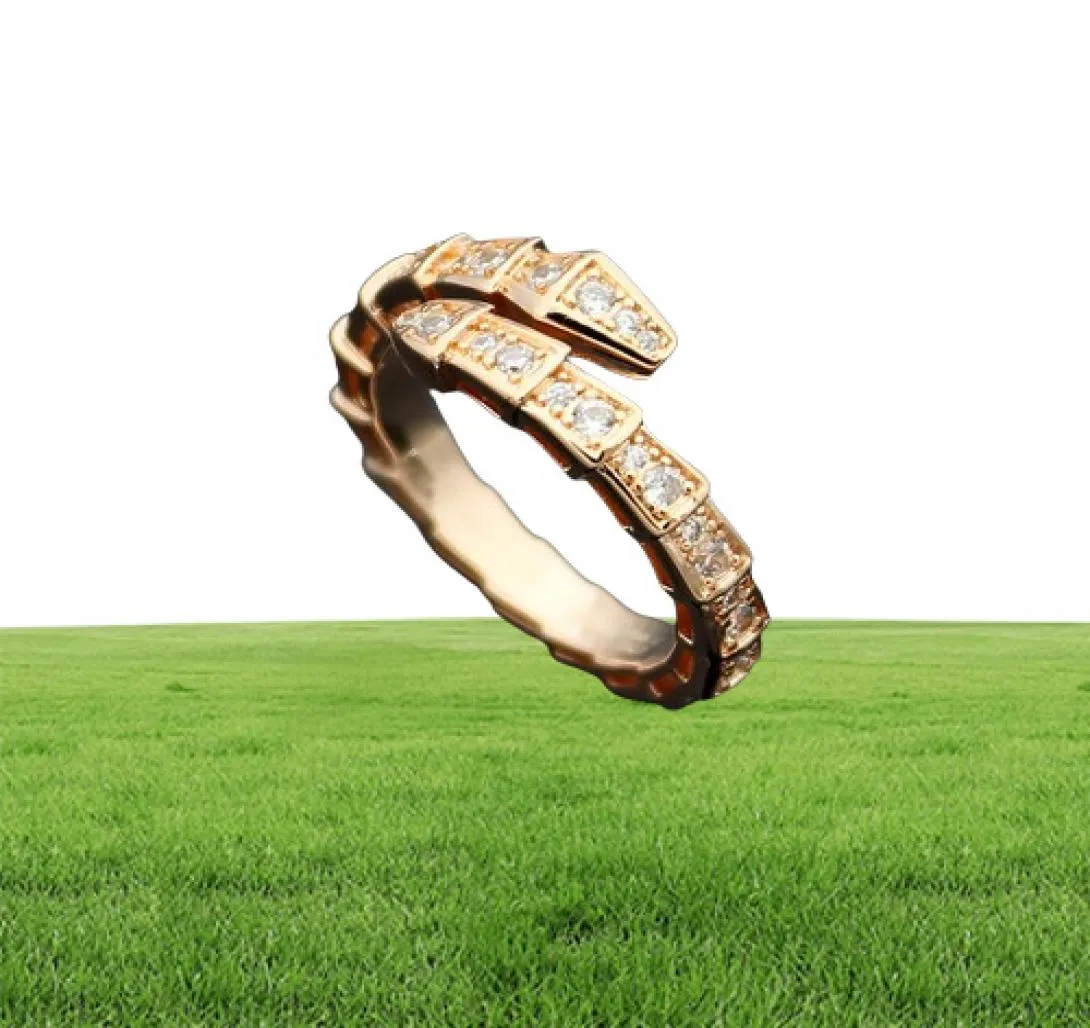 Masowa marka biżuterii Mężczyźni / kobiety pełne Cz Diamentowy pierścionek Srebrny kolor Pierścienie Tytanium Wysokie polerowane kochanek Pierścienie 2974429