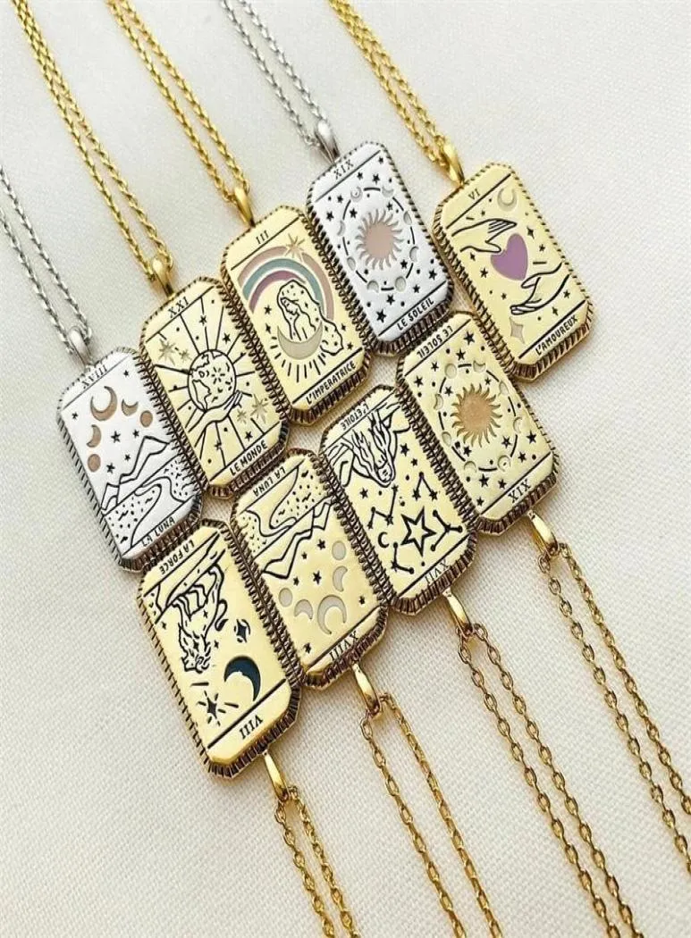 Carte de tarot gothique créative rétro Femmes039S 16K Collier pendentif en or carré Sun Moon Monde Love Couple Colliers de fête 6283989