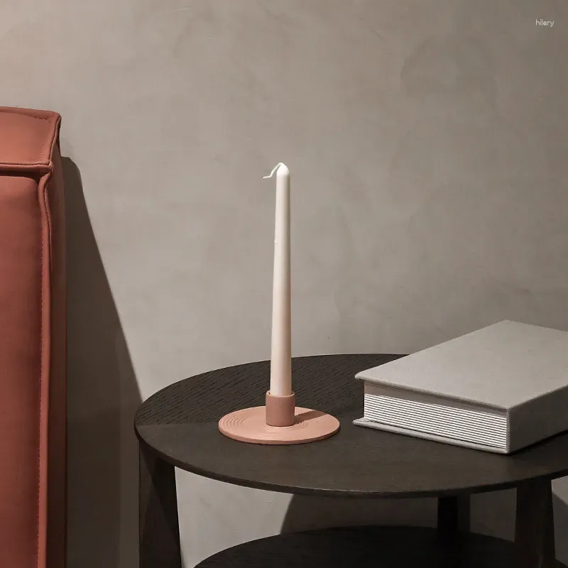 Partes de velas Nordic Creative Plain Ceramic Candlestick Decoración Manual de escritorio de boda Hogar