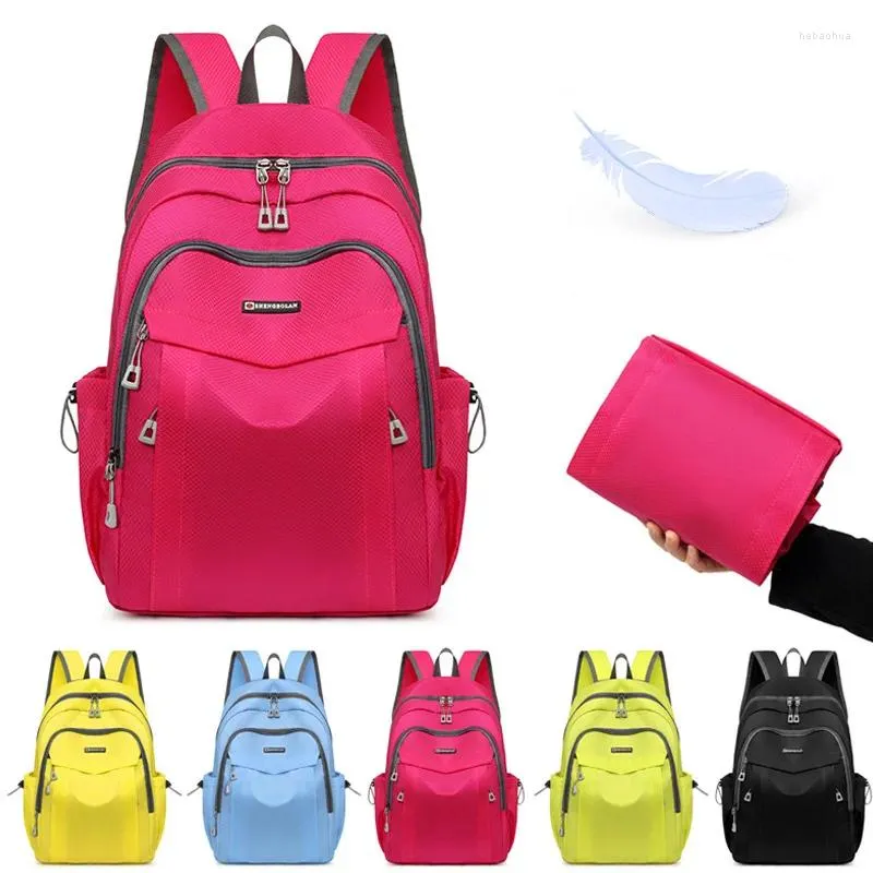 Backpack Travelt pieghevole femminile femminile Ultra leggero escursionismo all'aperto impermeabile comodo e facile da conservare la borsa per la pelle