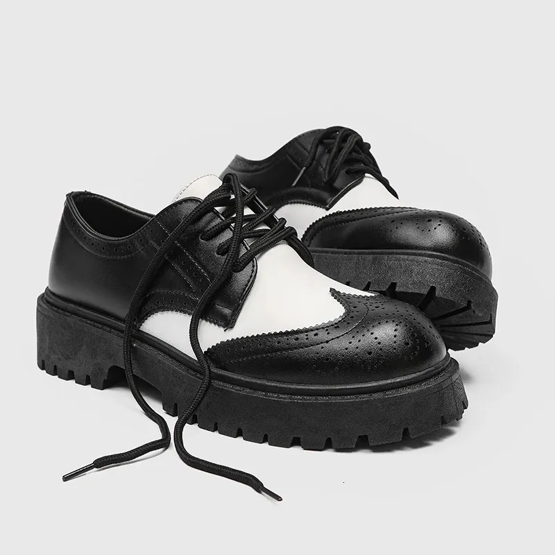 Wholesale Brogues Shoes Men Classic Two Tone Leather Dress