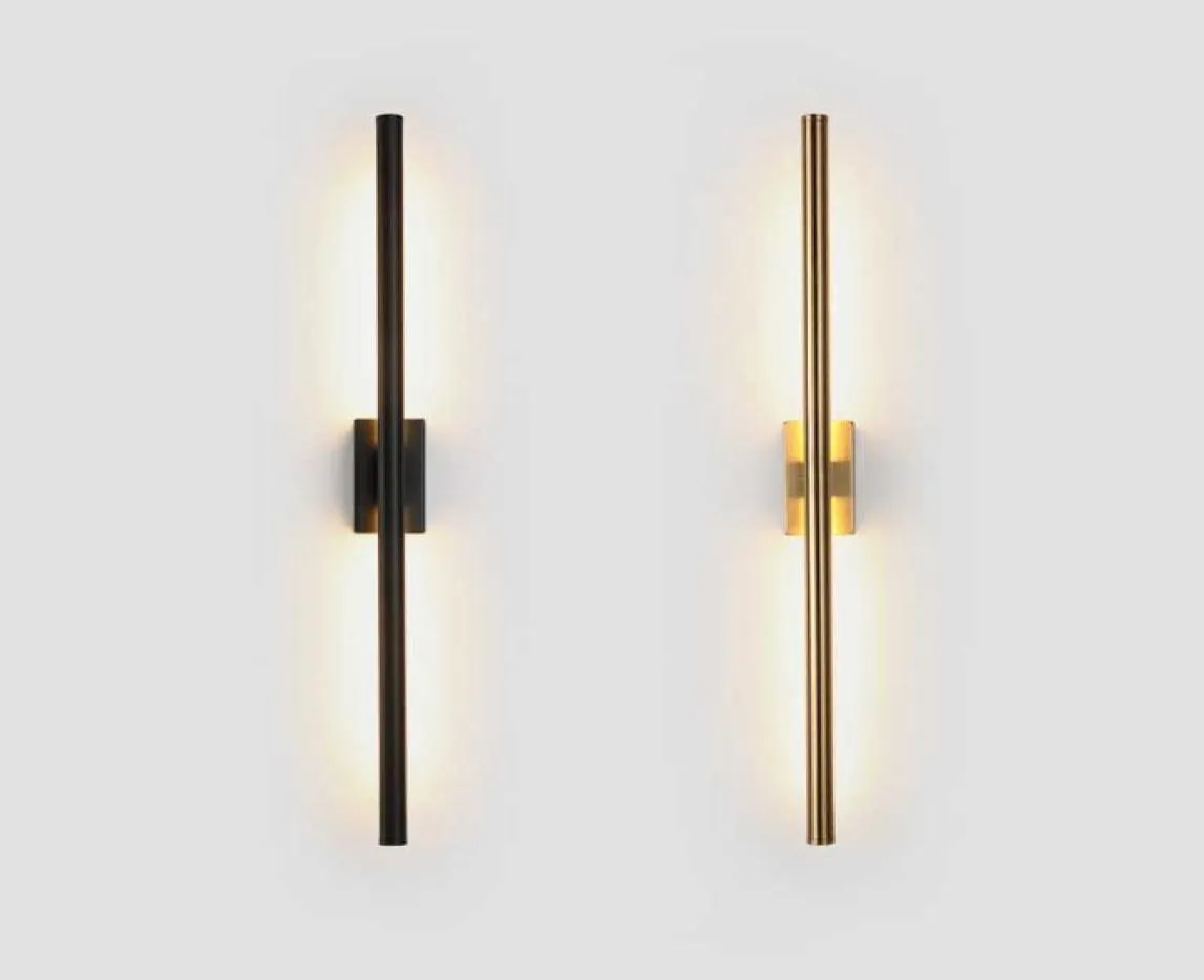 Modern eenvoudige lineaire buis LED wandlamp op achtergrond tegenover muurlicht LED BEDBEDBED FOYER COORSCHAP Black Gold LED SCONCE 212007628