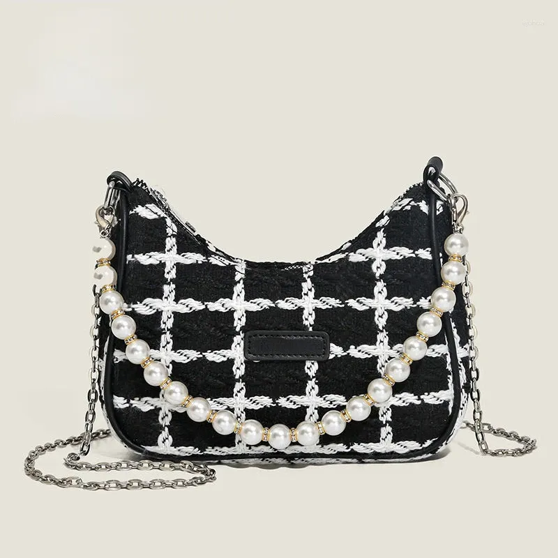 Avondtassen vrouwelijke tas 2024 hoogwaardige dameshandtas niche Franse parelketen crossbody one-shoulder oksel messenger