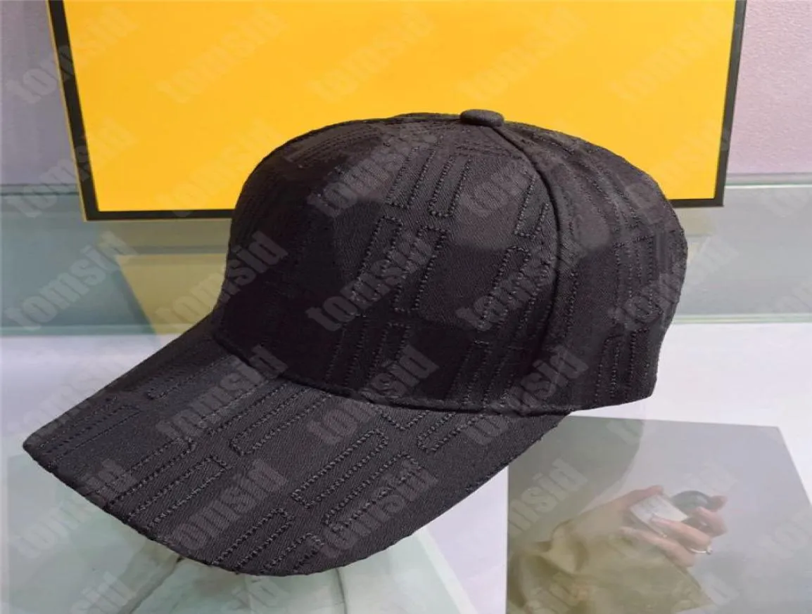 Casquette de balle de créateurs à double lettres pour l'homme des créateurs de mode CAPS BASEALL BRADE BRODEY SUMME SOLID SOST SORN HAT BUTSET1213947