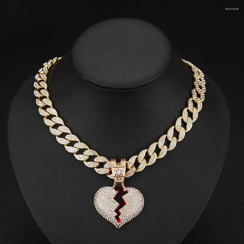 Colliers pendants Personnalités Ins alliage de vent Broken Heart peinture à huile Collier Fashion Polvyle