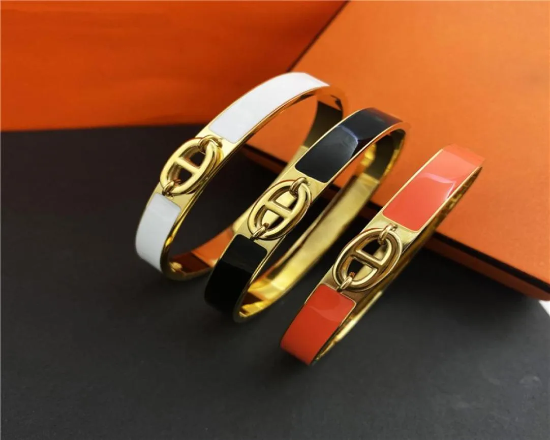 Pulsera de oro de oro sólido Diseñador de pulseras de acero inoxidable para mujeres Arracelets Charmed Sier Pareja Luxurious Jew8888026
