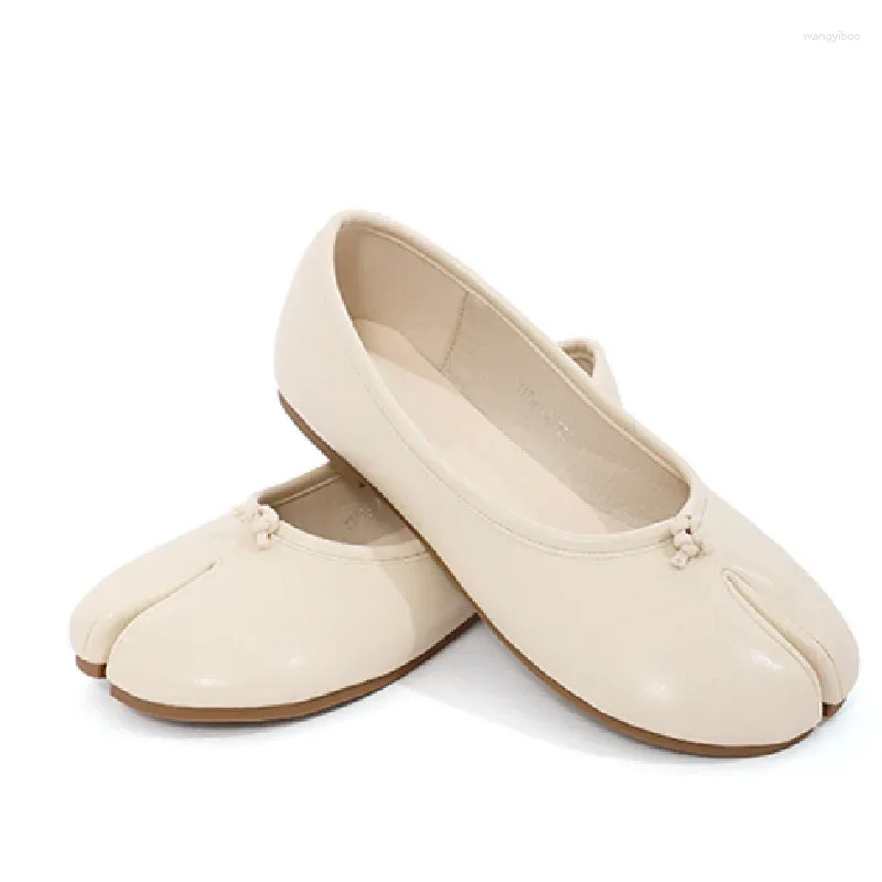 Sapatos de vestido dividir os dedos dos dedos dos pés redondos Tabi Soft Bottom Sops Slip On Party raso Zapatillas Mujer Mulheres confortáveis