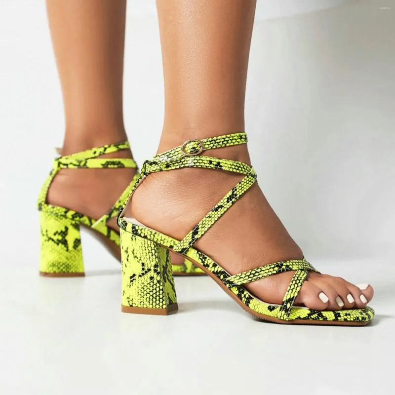 Sandals 2024 Summer Fashionable And Trendy Women's Ankle Strap With Snake Pattern Thick Heel High Large Size