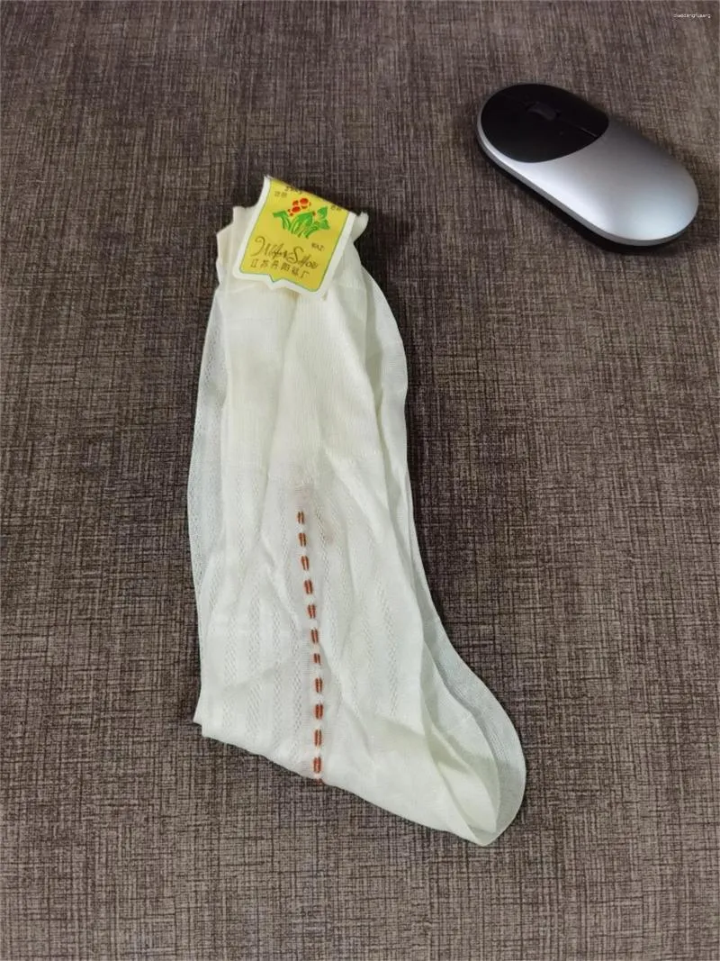 Chaussettes masculines fétiche blanche pour l'homme à l'ancienne chinoise