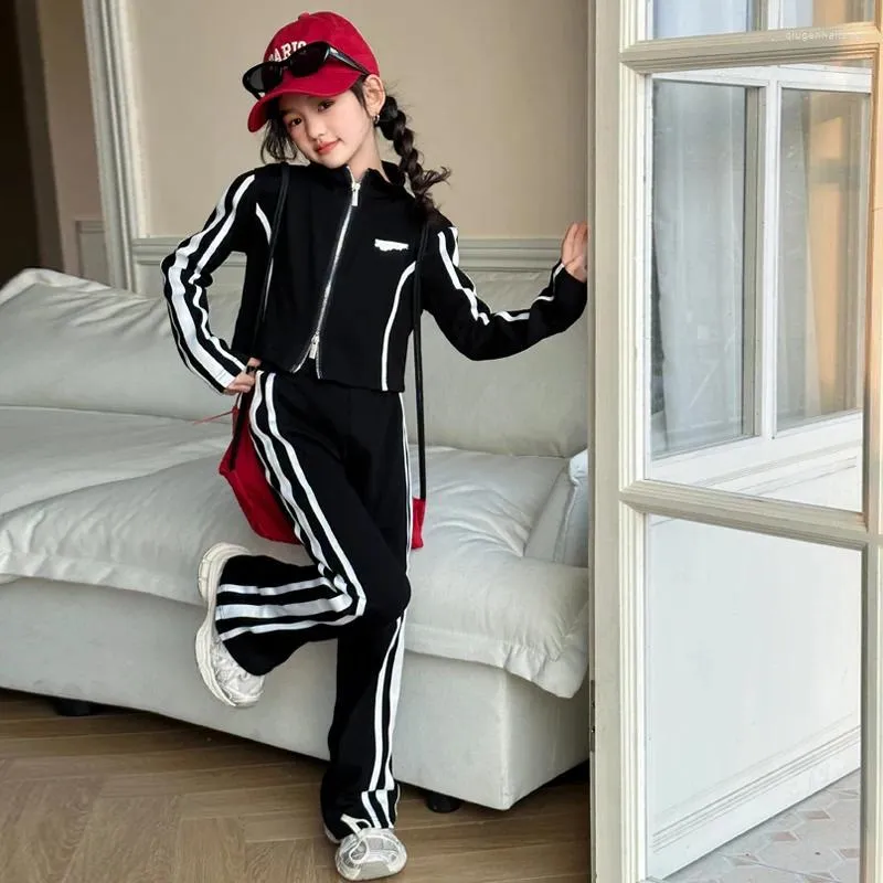 Zestawy odzieży Spring Teen Kids Girls Ubranie Czarna krótka kurtka Sport Spodnie 2pc