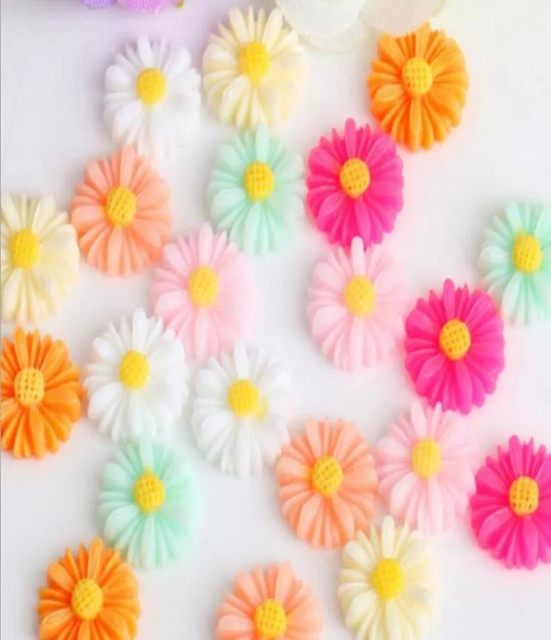 100pcs 22mm Resina Daisy Flores de flores Para scrapbooking Craft DIY CLIP ACESSÓRIOS DE MODANTE