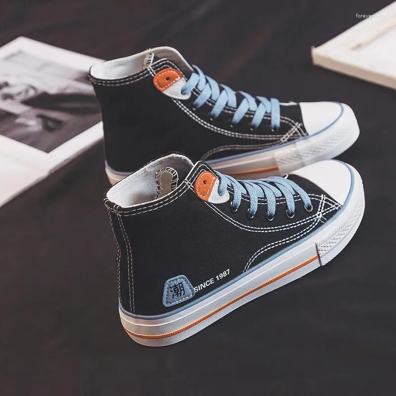 Casual Shoes High Top Women Fashion Comant Canvas 2024 Blandade färger Sneakers Wear-Resisting Skateboarding