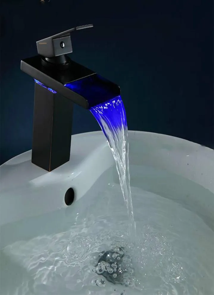 Robinet LED à eau noire Pobinet de salle de bain robinet en laiton mélangeur robinets cascade de cascade froide bassin de grue froide Tap1754003