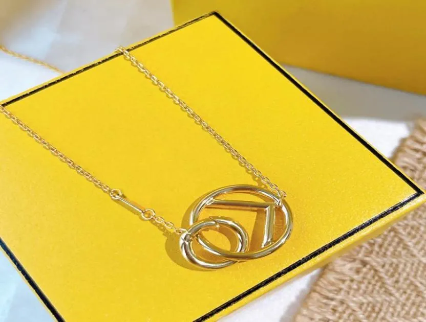 Designer Pendant Gold Neckor for Women Luxurys Designers Letter Halsband Mens F Necklace Fashion Jewelry For Gift With Box D226614989