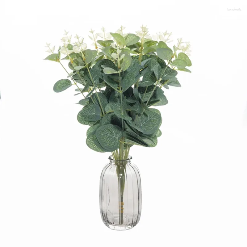 Fleurs décoratives 100pcs Green Fake Plants Silk Eucalyptus Leaf de feuille de Noël Vase pour le jardin à la maison Scrapbooking artificiel